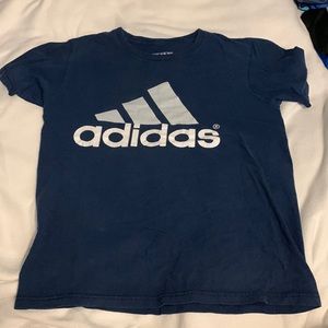 T shirt / Adidas / size MEDIUM